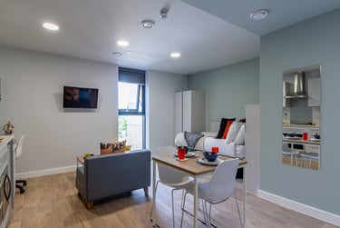 Silver Studio - Image 2